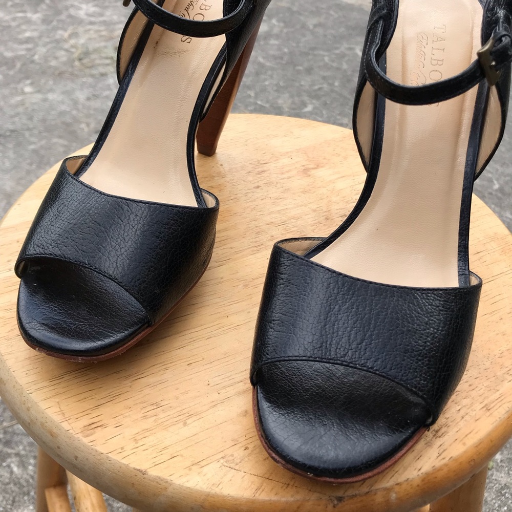 Talbots Black Leather Open Toed Heel Size 9M